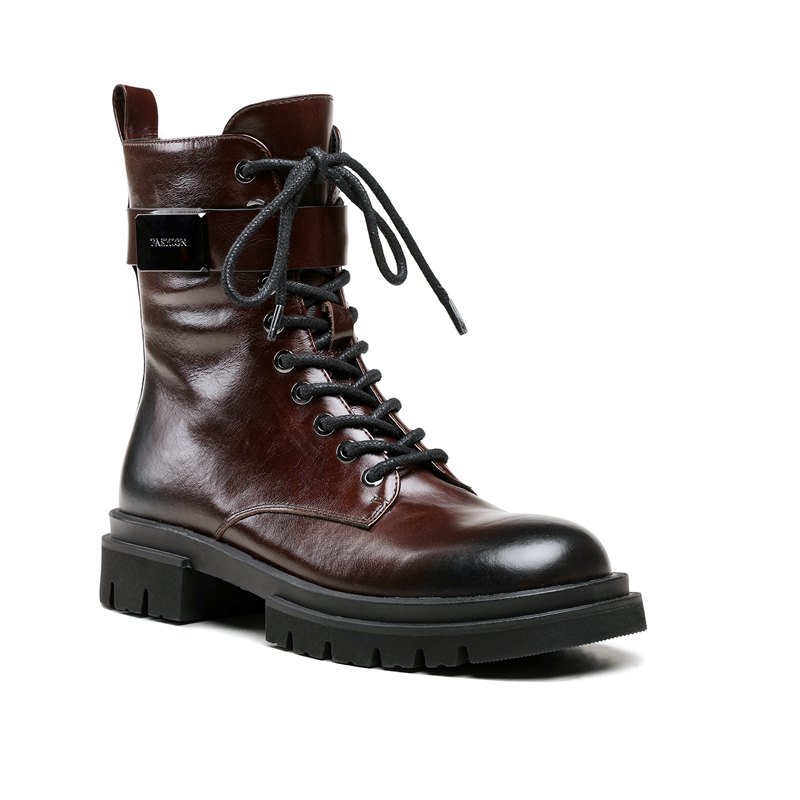 Short boots