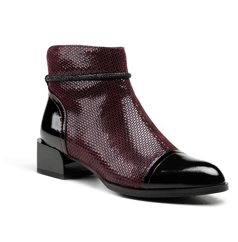 Short boots